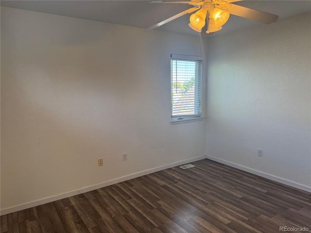 15555 E 40th Avenue 49, Denver, CO 80239