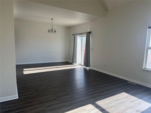 15555 E 40th Avenue 49, Denver, CO 80239