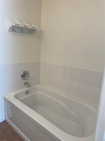 15555 E 40th Avenue 49, Denver, CO 80239