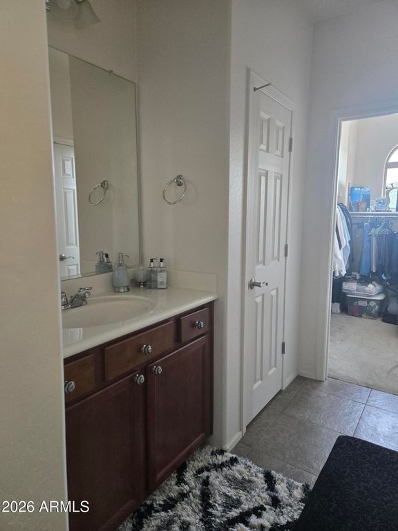 Image 17 of property listing at 15143 W WESTVIEW Drive, Goodyear, AZ 85395