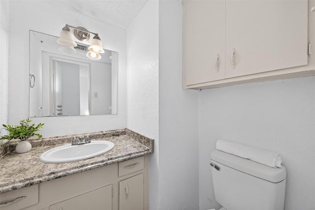 7714 Renwick Drive D13, Houston, TX 77081