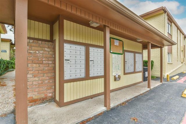 7714 Renwick Drive D13, Houston, TX 77081
