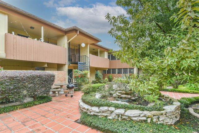 7714 Renwick Drive D13, Houston, TX 77081