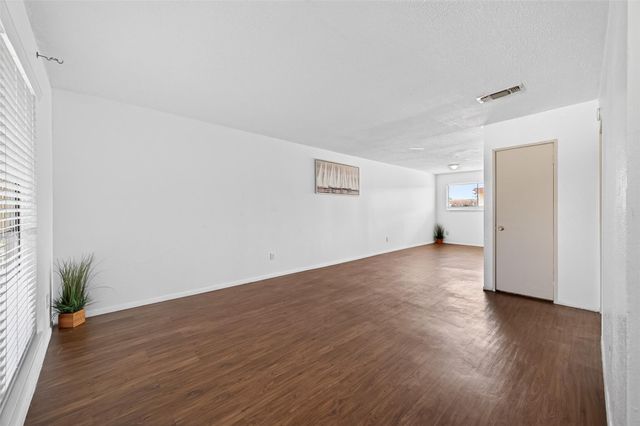 7714 Renwick Drive D13, Houston, TX 77081