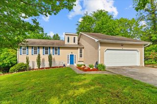 493 Lennox Way, Rocky Face, GA 30740