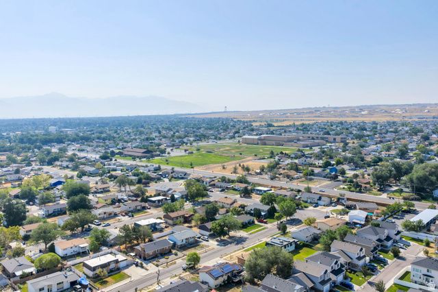 3382 S SHARON CIR, Magna, UT 84044