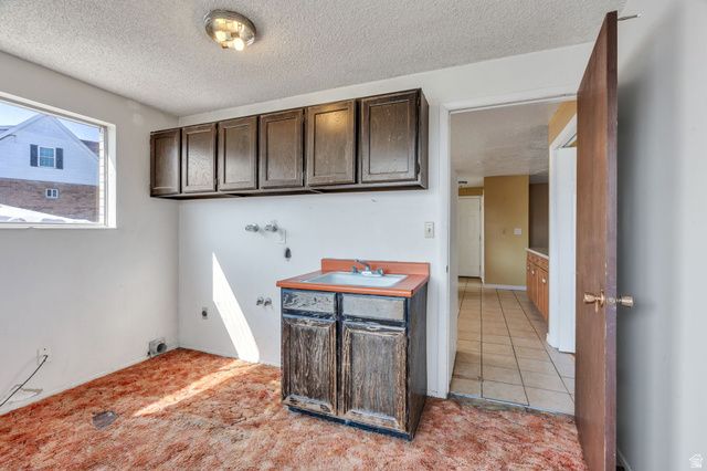 3382 S SHARON CIR, Magna, UT 84044