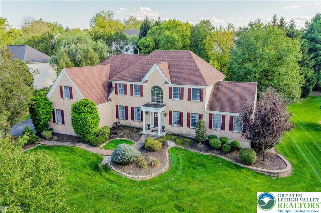 1991 Autumn Ridge Road, Lower Macungie Twp, PA 18062