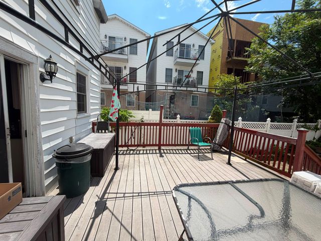 155 LEONARD ST, Jc, Heights, NJ 07307