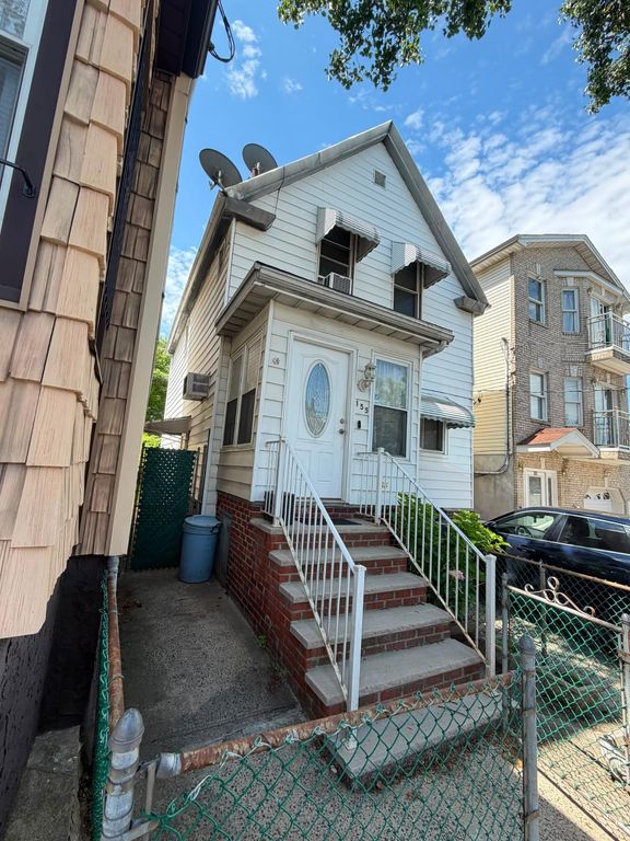 155 LEONARD ST, Jc, Heights, NJ 07307