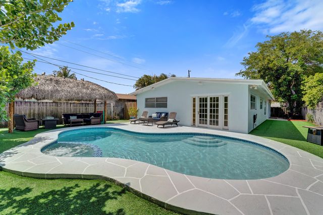 1208 NE 7th Street, Pompano Beach, FL 33060