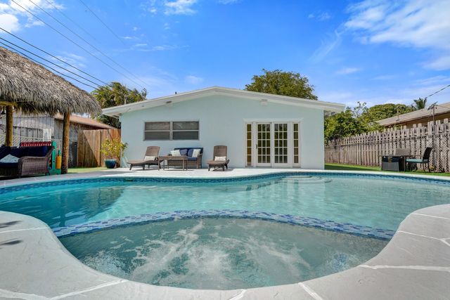 1208 NE 7th Street, Pompano Beach, FL 33060