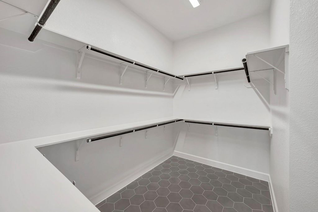 Image 42 of property listing at 454 Silver Moon Way, Katy, TX 77493