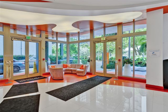 31 SE 6th St 805, Miami, FL 33131