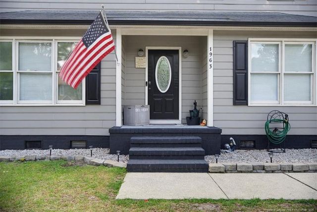 1963 Fairforest Drive, Fayetteville, NC 28304