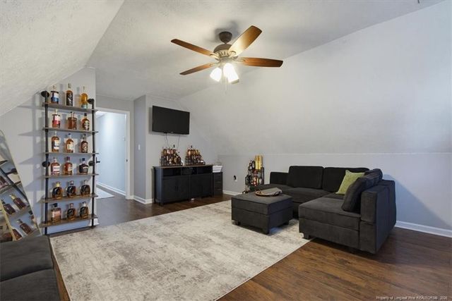 1963 Fairforest Drive, Fayetteville, NC 28304