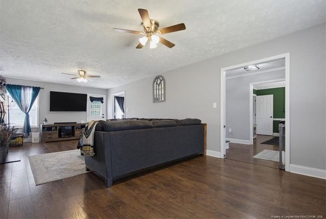 1963 Fairforest Drive, Fayetteville, NC 28304