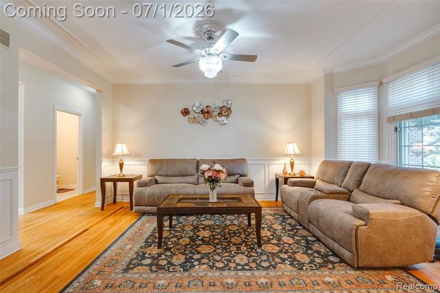 4461 Old Oak Court, Plymouth, MI 48170