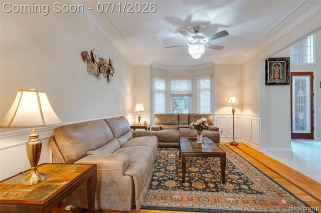 4461 Old Oak Court, Plymouth, MI 48170