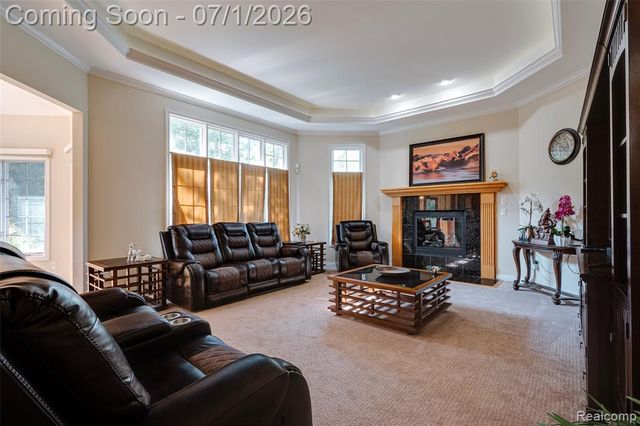 4461 Old Oak Court, Plymouth, MI 48170