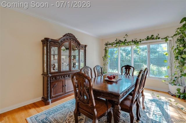 4461 Old Oak Court, Plymouth, MI 48170