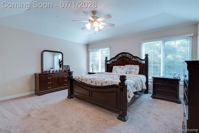4461 Old Oak Court, Plymouth, MI 48170