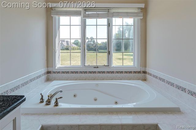 4461 Old Oak Court, Plymouth, MI 48170