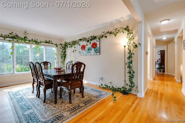 4461 Old Oak Court, Plymouth, MI 48170