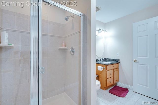 4461 Old Oak Court, Plymouth, MI 48170