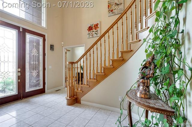 4461 Old Oak Court, Plymouth, MI 48170