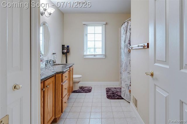 4461 Old Oak Court, Plymouth, MI 48170