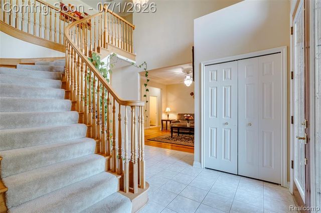 4461 Old Oak Court, Plymouth, MI 48170