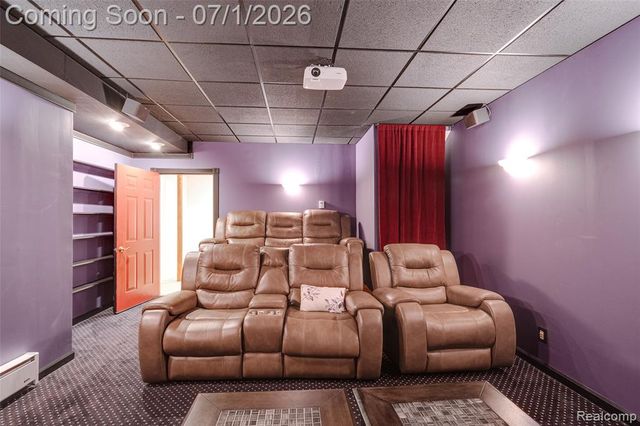 4461 Old Oak Court, Plymouth, MI 48170