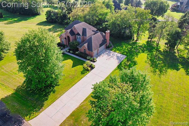 4461 Old Oak Court, Plymouth, MI 48170