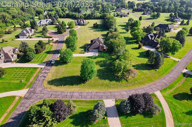 4461 Old Oak Court, Plymouth, MI 48170