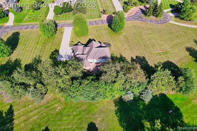 4461 Old Oak Court, Plymouth, MI 48170