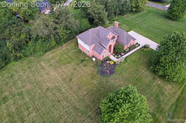 4461 Old Oak Court, Plymouth, MI 48170
