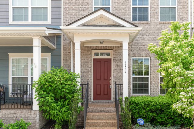 6727 Sunnywood Dr, Nashville, TN 37211