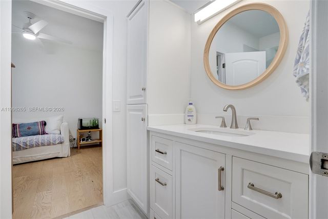 3085 Lakewood Cir, Weston, FL 33332