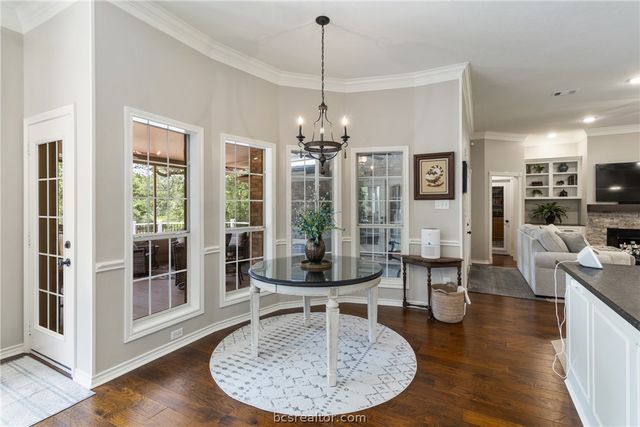 5926 Wild Horse Run, College Station, TX 77845