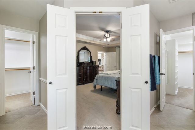 5926 Wild Horse Run, College Station, TX 77845