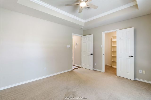 5926 Wild Horse Run, College Station, TX 77845