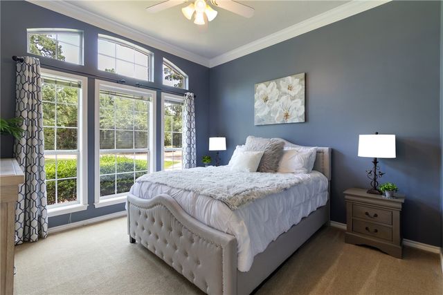 5926 Wild Horse Run, College Station, TX 77845