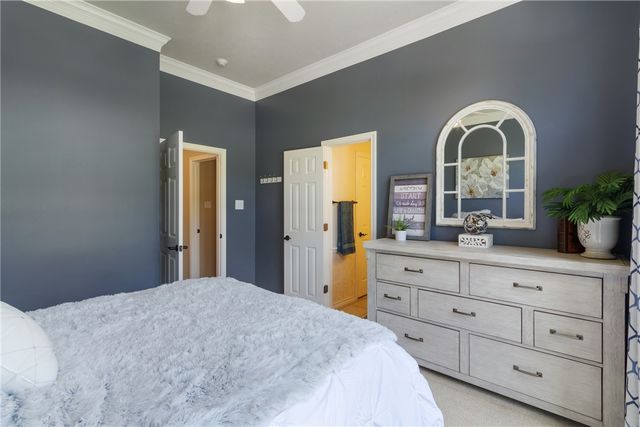 5926 Wild Horse Run, College Station, TX 77845