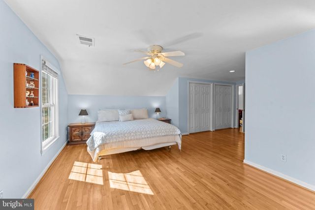 1104 FALLSMEAD WAY, Potomac, MD 20854