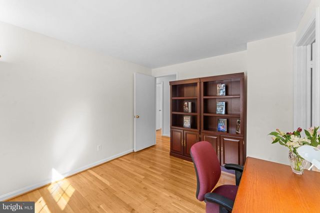 1104 FALLSMEAD WAY, Potomac, MD 20854