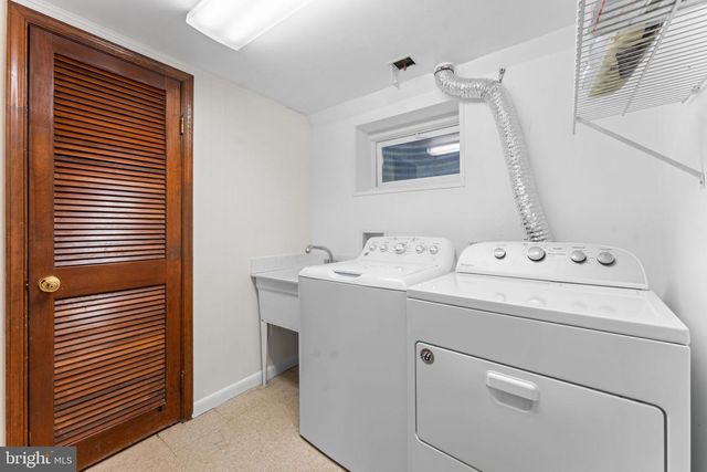 1104 FALLSMEAD WAY, Potomac, MD 20854