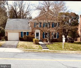 1104 FALLSMEAD WAY, Potomac, MD 20854