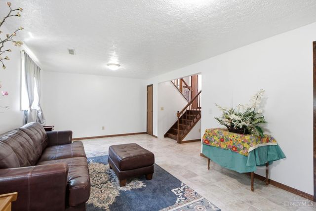 5976 Red Oak Drive, Fairfield, OH 45014