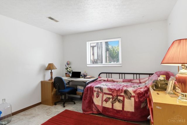5976 Red Oak Drive, Fairfield, OH 45014